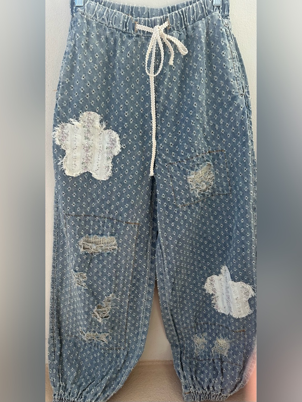 POL Women’s Light Blue Distressed floral patched Denim jogger Jeans - Picture 3 of 10
